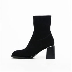 BASCONI KNEE HEELED BOOTS