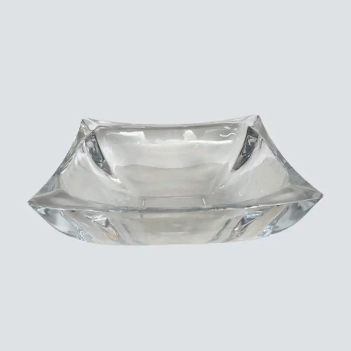 Амттаны таваг шилэн хавтгай